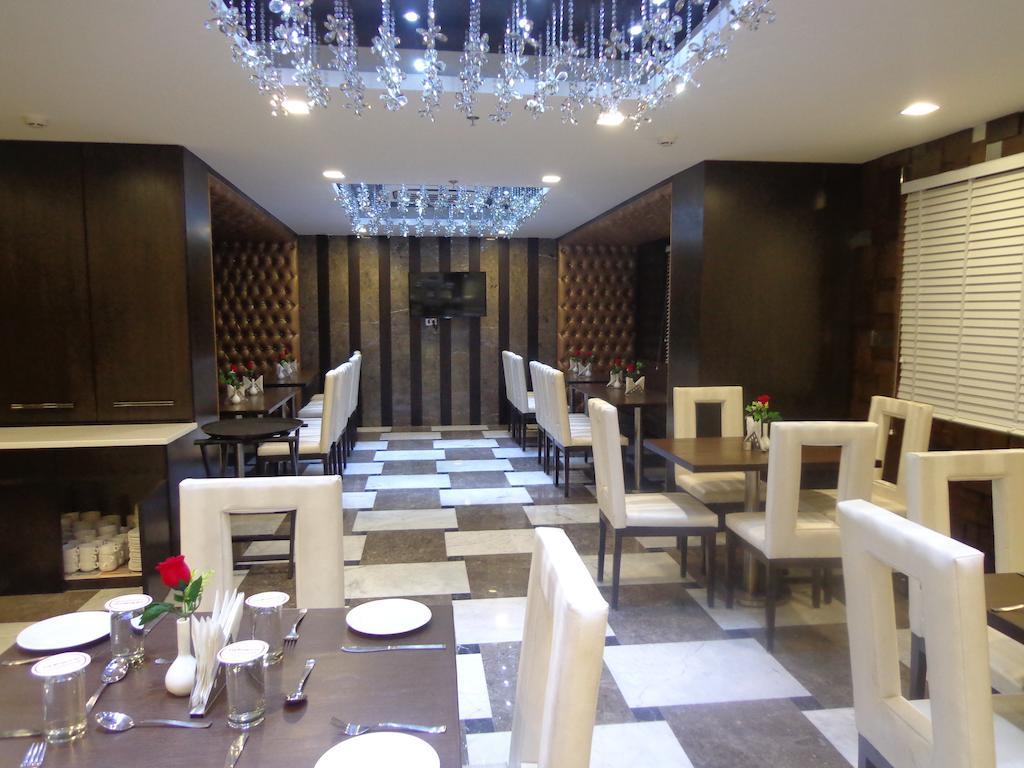 Hotel Taj Princess - Boutique Hotel Delhi  Exterior foto