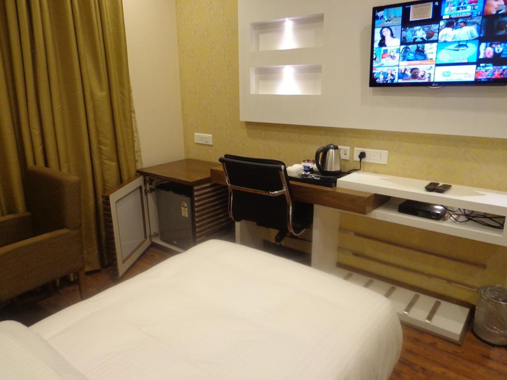 Hotel Taj Princess - Boutique Hotel Delhi  Exterior foto